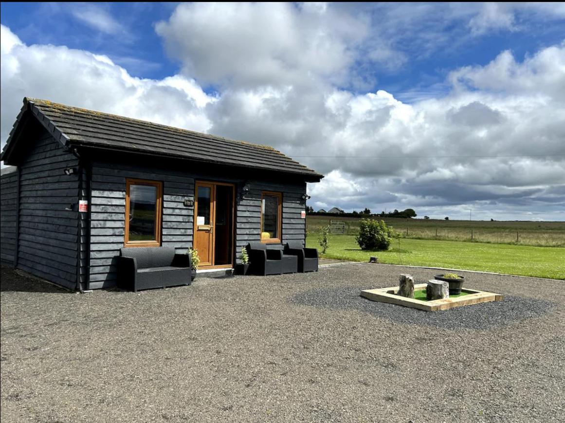 The Potter'S Rest, A Cosy Wee Cabin In The Highlands Villa Watten Exterior photo